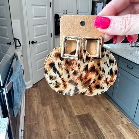 Leopard Print Acrylic Statement Earrings - Picture 6 of 9